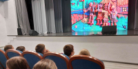 В районном Доме культуры прошла познавательная программа «Под флагом моей державы» - Лунинский район