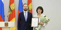 21.08.2026 | Накануне Дня Государственного флага России сотрудникам отрасли социальной защиты населения Тверской области вручены государственные награды - Министерство соцзащиты населения
