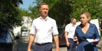 Глава Новороссийска Андрей Кравченко встретился с жителями домов, пострадавших от атаки ВСУ в ночь на 12 августа. - Сетевое издание Официальный Новороссийск