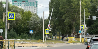 В Володарском районе Брянска ночью снесли забор и светофор - БрянскToday.Ru