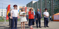 В Мурино ярко отметили День Государственного флага России - Муринское городское поселение