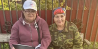 Команда подготовленных обходчиков ходит по адресам, чтобы лично рассказать каждому избирателю о предстоящих выборах. - Кигинский район