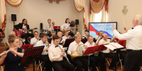 День Государственного флага России отметили в музее-усадьбе Державина - Комитет по межнациональным отношениям и реализации миграционной политики