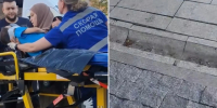 В центре Уфы коляска 9-летнего мальчика-инвалида зацепилась за ливневую и перевернулась: прокуратура начала проверку - Комсомольская правда