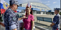 Росгвардейцы обеспечили правопорядок и провели акцию ко Дню Государственного флага Российской Федерации - Росгвардия