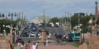 Петербуржцам рассказали, как под Троицким мостом пролетали самолеты - Петербургский дневник