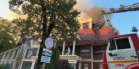 В Уфе все еще тушат Dasco Garden: площадь пожара выросла до 600 «квадратов»видео - Комсомольская правда