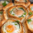 Запеченные булочки с яйцом, сыром и томатами: быстрый завтрак для всей семьи - Газета Новороссийский рабочий