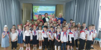 В детском саду "Енисеюшка" прошёл конкурс рисунков, посвящённых российскому флагу - Газета Красноярский рабочий