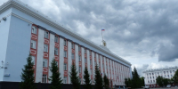 Проезд у здания правительства Алтайского края ограничат шлагбаумами - ИА Амител