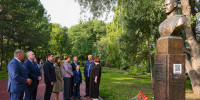 В столице Алтайского края почтили память Героя России – участника СВО - Администрация Алтайского края
