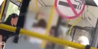 Драка двух женщин в воронежском автобусе попала на видео - Bloknot-Voronezh.Ru
