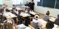 Губернатор Виталий Хоценко анонсировал рост зарплат омских педагогов с 1 сентября - Вечерний Омск