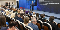 Виталий Хоценко: С 1 сентября зарплаты педагогов в Омской области вырастут на 7,6% - Газета Омский пригород