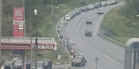 На заправках Новодвинска приходится стоять по 1-2 часа | Источник: Евгений Гурьев - 29.Ru