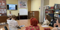 Участники разгадывают физкульт-кроссворд "ЗОЖигай" - Министерство труда и соцразвития