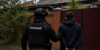 В Ростовской области парень избил мужчину, угрожал убить подростка и украл колонку за 16 тысяч рублей - Bloknot-Rostov.Ru