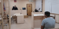 Совершивший мелкое хулиганство и оказавший неповиновение законному требованию сотрудника полиции  местный житель привлечен к административной ответственности по двум статьям - Золотухинский районный суд