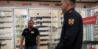 ОФИЦЕРЫ РОСГВАРДИИ В ВОРОНЕЖСКОЙ ОБЛАСТИ ЗА ПРОШЕДШУЮ НЕДЕЛЮ ПРОВЕРИЛИ СВЫШЕ 125 ВЛАДЕЛЬЦЕВ ГРАЖДАНСКОГО ОРУЖИЯ - Росгвардия