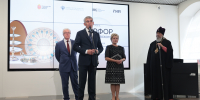Дмитрий Миляев принял участие в открытии выставки «Фарфор Московского Кремля. Неизвестная коллекция» - Правительство области