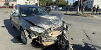 В Гае на перекрёстке SUBARU столкнулся с питбайком, пострадали двое подростков - Time56.Ru