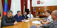 Фёдор Щукин обсудил с замминистра транспорта развитие аэропорта, порта и городской электрички - Дагестанская правда