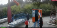 Появилось видео момента падения девочки с аттракциона «Зигзаг» в Якутске - Якутское-Cаха ИА