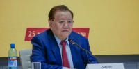 Приехал, поработал, попрощался: Федот Тумусов озвучил позицию «СР» в сфере миграционной политики   - Якутское-Cаха ИА