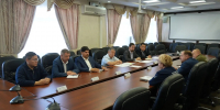 Дмитрий Садовников встретился с рукодителями регионального отделения Общероссийского народного фронта - Администрация г. Якутск
