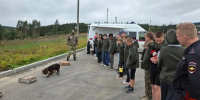 В Вологодской области сотрудники ОМОН «Вымпел» Росгвардии провели занятие для трудных подростков - Росгвардия