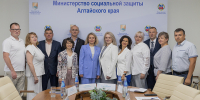 Делегация Министерства труда и социальной политики ЛНР прибыла в Алтайский край для перенятия опыта в системе социального обслуживания граждан - Минсоцзащиты Алтайского края