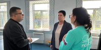 Владимир Торопов с рабочей поездкой посетил Коношский центр содействия семейному устройству - Единая Россия