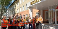 170 старшеклассников работают в трудовых бригадах школ города на летних каникулах. - Город Курск