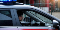 На юго-западе Москвы росгвардейцы задержали мужчину, напавшего на прохожего с топором (видео) - Росгвардия
