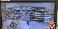 Мужчина вынес из магазина в Ижевске коробку водки - Сусанин