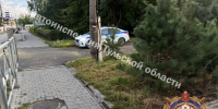 В Туле на улице Патронной молодой человек перевернулся на электросамокате - Комсомольская Правда