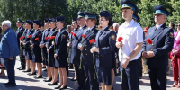 Судебные приставы Москвы приняли участие в торжественной церемонии возложения цветов к Могиле Неизвестного Солдата - УФССП России по Москве