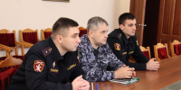 В СЕВЕРНОЙ ОСЕТИИ СОТРУДНИКИ РОСГВАРДИИ ПРОВЕРИЛИ ГОТОВНОСТЬ ОБРАЗОВАТЕЛЬНЫХ УЧРЕЖДЕНИЙ К НОВОМУ УЧЕБНОМУ ГОДУ И ПРЕДСТОЯЩИМ ВЫБОРАМ - Росгвардия