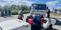 В Сызрани прошли учения, в ходе которых отрабатывалось взаимодействие служб РСЧС при ликвидации крупных дорожно-транспортных происшествий. - НИА Самара