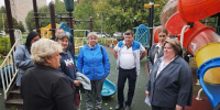 Выездной осмотр двора в мкр. Авиационный: работаем по обращениям жителей - Администрация г. Домодедово