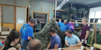 Депутат ЗС Вячеслав Новокрещенов помог приобрести материалы для волонтерской группы «СВОи» - Законодательное Собрание