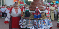 Добринский округ отметил 98-летие и День российского флага масштабным праздником - Газета Добринские вести