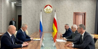 Петербург обсудил с Южной Осетией совместные проекты - Комсомольская правда