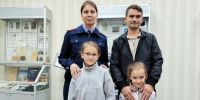 Сотрудники следственного управления СК России по Мурманской области приняли участие в акции «Собери ребенка в школу» - Следственный комитет