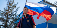 Символ единства: по всей стране прошли мероприятия программы Росмолодёжи «Больше, чем путешествие» в честь Дня Государственного флага России - Департамент молодёжной политики