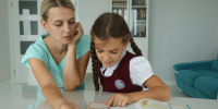 80% воронежских родителей и учителей поддержали запрет телефонов в школах - Комсомольская Правда