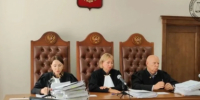 Бетонные плиты рухнули на легковушку после ДТП на Кубани - KrasnodarMedia