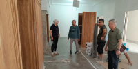 Дубовая облицовка и мультимедийные экраны в холле главного корпуса ВГМУ - Медицинский Университет им. Н.Н. Бурденко