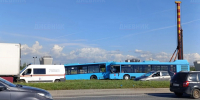 Появились кадры с Софийской улицы, где произошло ДТП с двумя автобусами - Spbdnevnik.ru