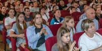 Дневник – на стол! | Фотография 1 - Магнитогорский металл